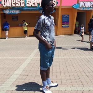 Meet your Posher, Victor