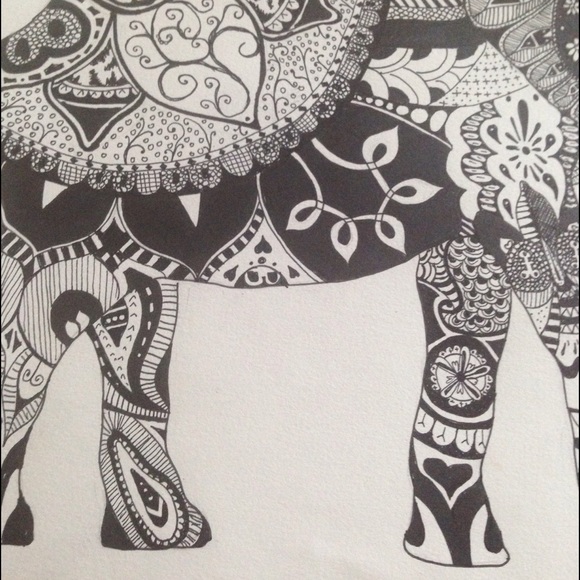 Elephant Line Drawing - Picture 4 of 4