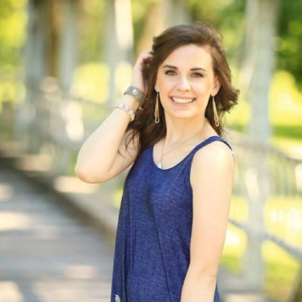 Meet your posher, Hannah!