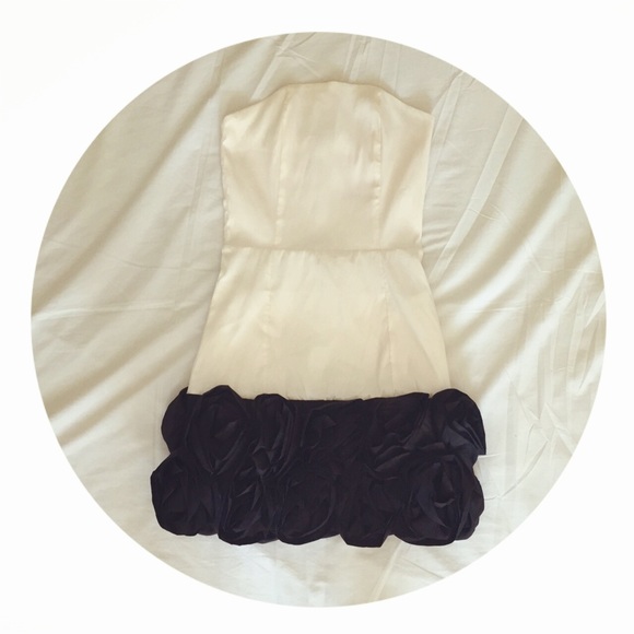 Romeo & Juliet Couture Rose Dress