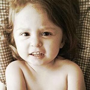 Meet your Posher, Becca