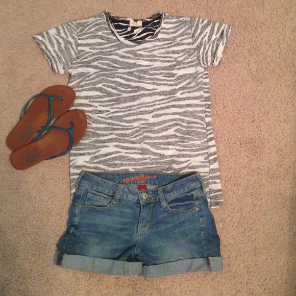 Zebra top
