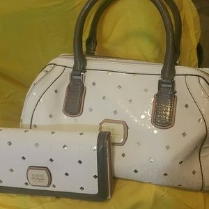 Guess handbag and guess wallet