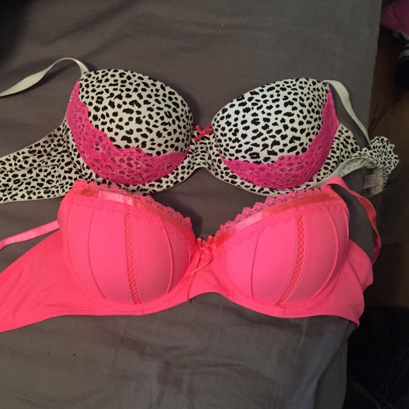 Candies bra bundle!!❤️
