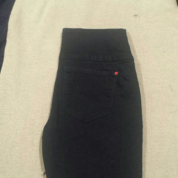 SOLD Spanx jeans - Picture 3 of 4