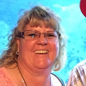 Meet your Posher, Tia