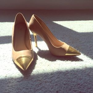 Worthington Size 8 Women's Pumps Nude/Gold Toe