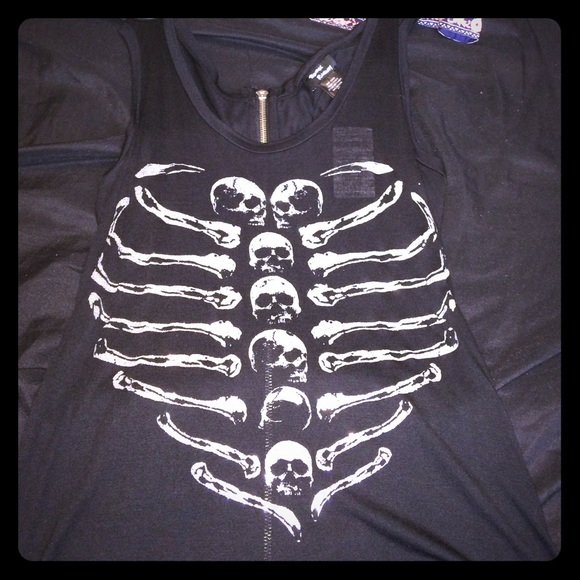 Teenage runaway black rib shirt