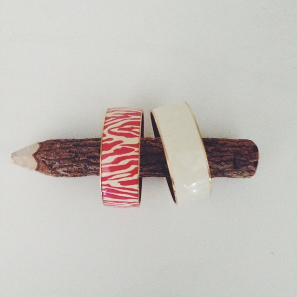 2x HOST PICKJ. Crew bangle - Picture 2 of 3