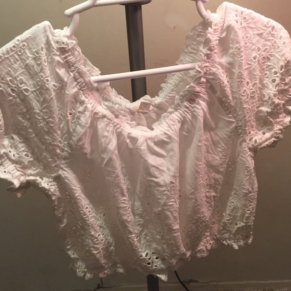 White crop top