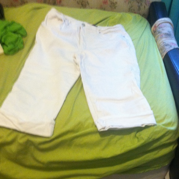 White capris