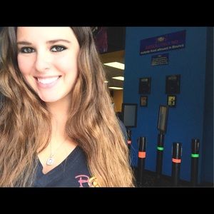 Meet your Posher, Rachel