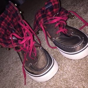 Sperry high top fold overs 😊