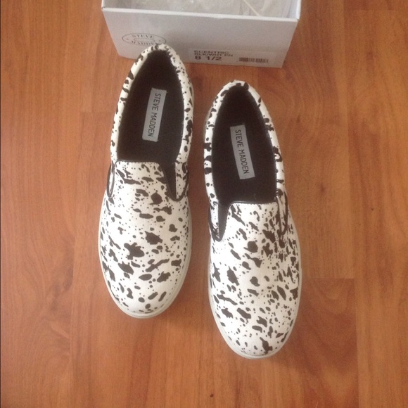 Steve Madden Eccentric Black and White Slip-ons