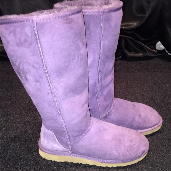 Size 8 UGG Australia Purple Boots.