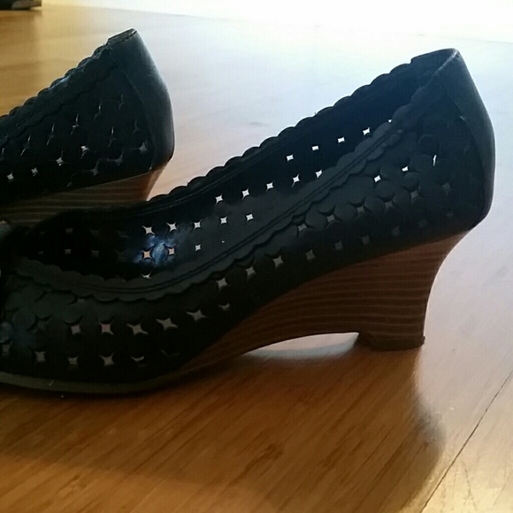 Wedge sandals - Picture 3 of 3