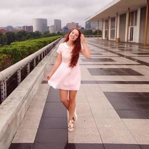 Meet your Posher, Roxy