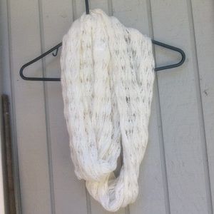 crochet pacsun infinity scarf