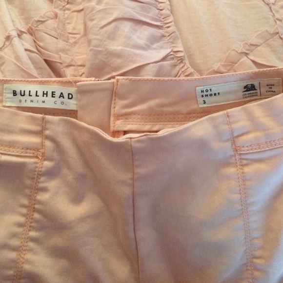 Pink shorts - Picture 3 of 3
