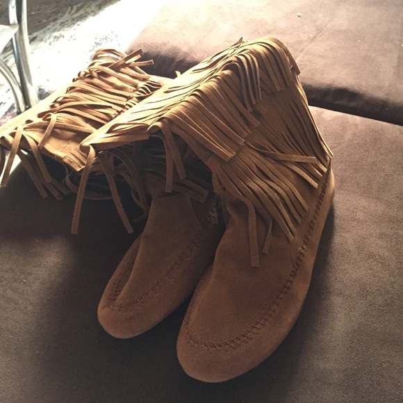 Fringe boots - Picture 3 of 3