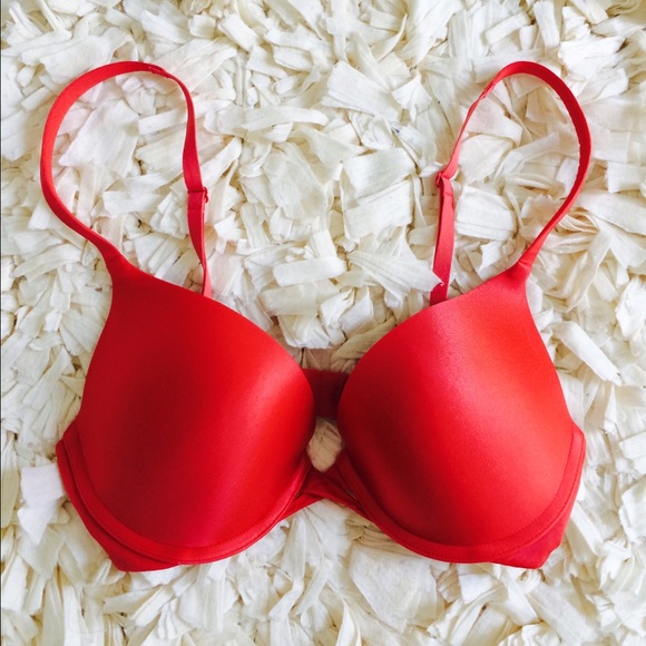 ❌SOLD❌VS Coral Push-up Bra