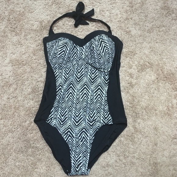 One piece swim suit excellent condition