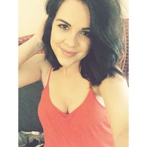 Meet your Posher, Tessa