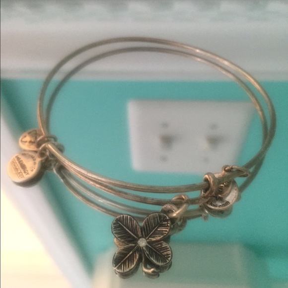 Alex and Ani Lucky Clover Charm Bangle