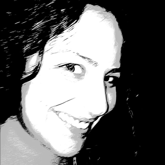 Meet your Posher, Felicia - Picture 1 of 1