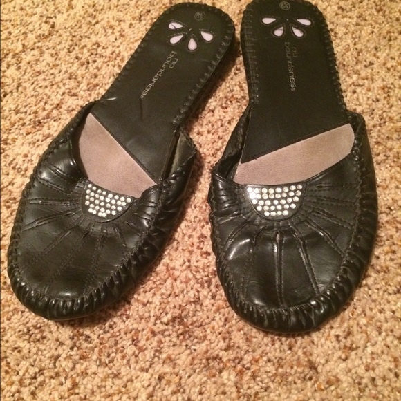 Flats - Picture 1 of 1