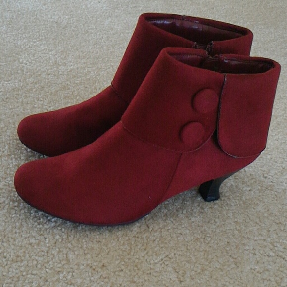 Boot - Picture 3 of 4