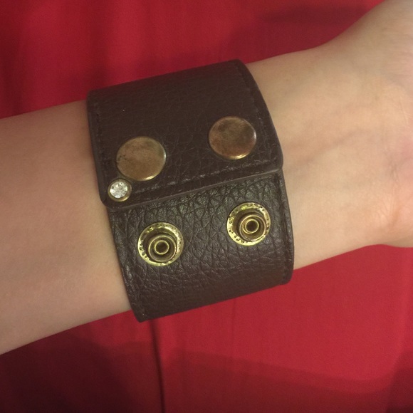 Bracelets - Picture 2 of 3