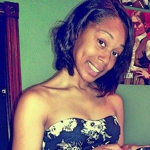 Meet your Posher, Caroline