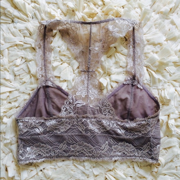 ❌SOLD❌ Lace Racerback Bralette - Picture 2 of 3