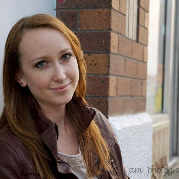 Meet your Posher, Hillary - Picture 1 of 1