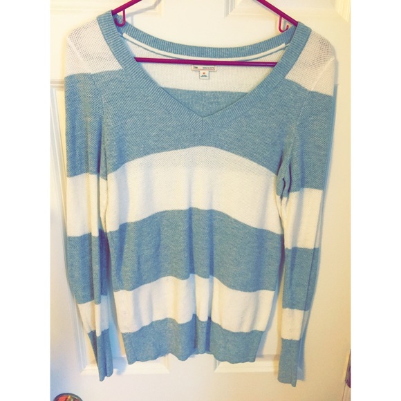 Gray and white striped sweater - Picture 1 of 2