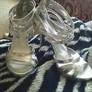 Prom shoes