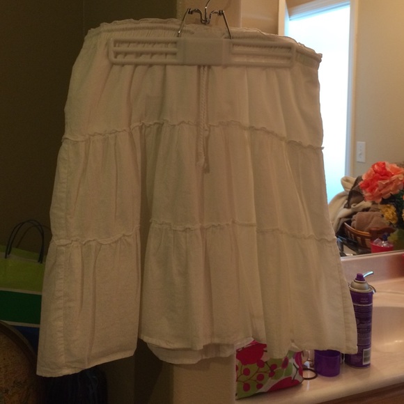 White Ruffle Skirt - Picture 1 of 2