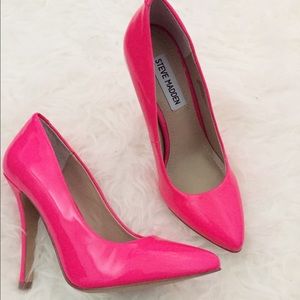 Steve Madden intrude pumps