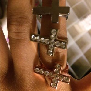 Cross rings