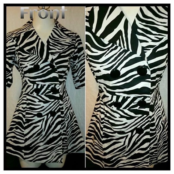 Black and white zebra print jacket. - Picture 2 of 3