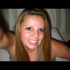 Meet your Posher, Katelyn