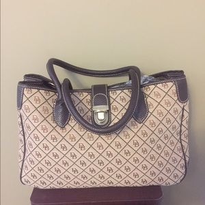 Dooney & Bourke Handbag