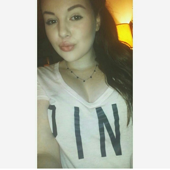 Meet your Posher, Haley - Picture 2 of 4