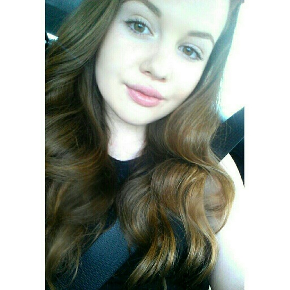 Meet your Posher, Haley - Picture 4 of 4