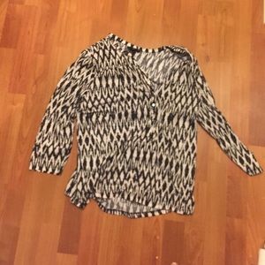 Black & white printed blouse