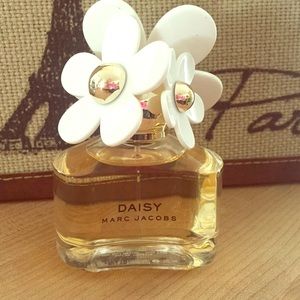 Marc Jacobs Daisy Perfume