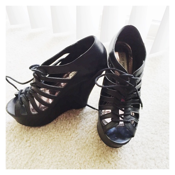 ❤️SOLD❤️ lace up open toe bootie - Picture 2 of 3