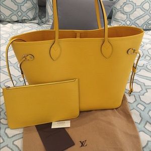 NWOT 💖Louis Vuitton Neverfull Minosa