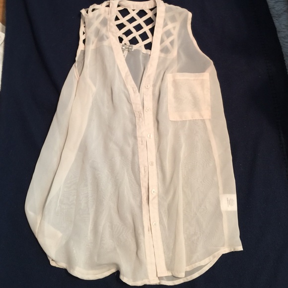 Lace cut off see through shirt